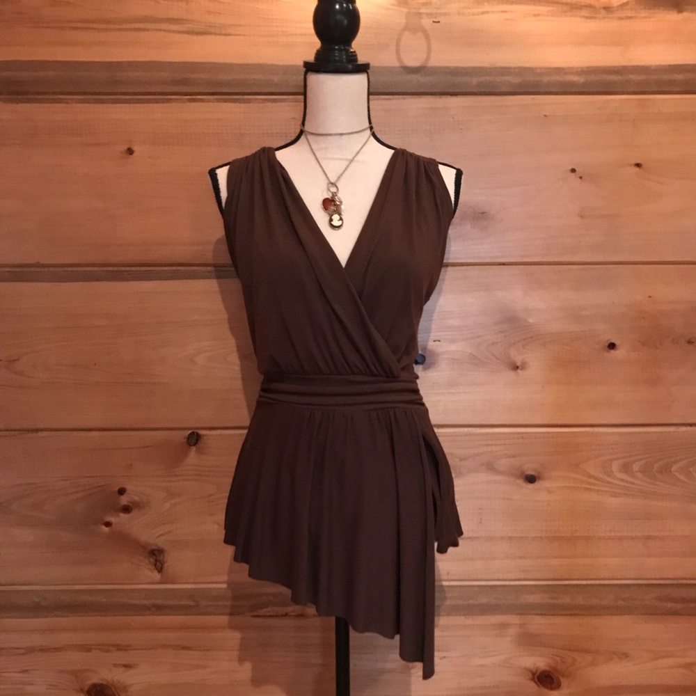 Allen Samo Sleeveless Brown Top